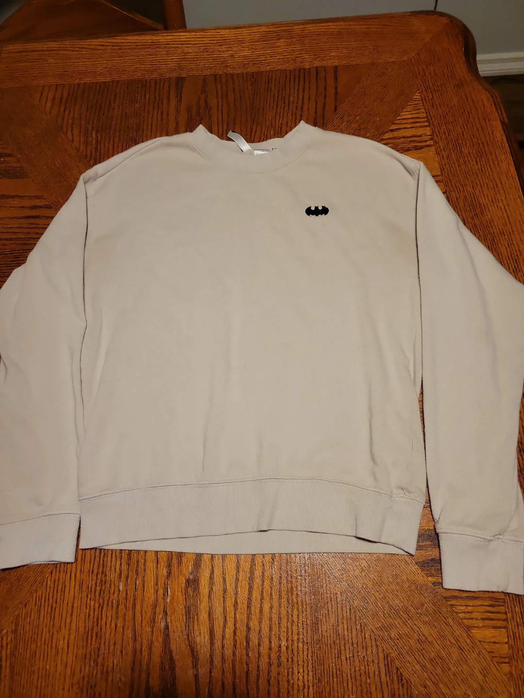 H&M /DC small batman sweatshirt