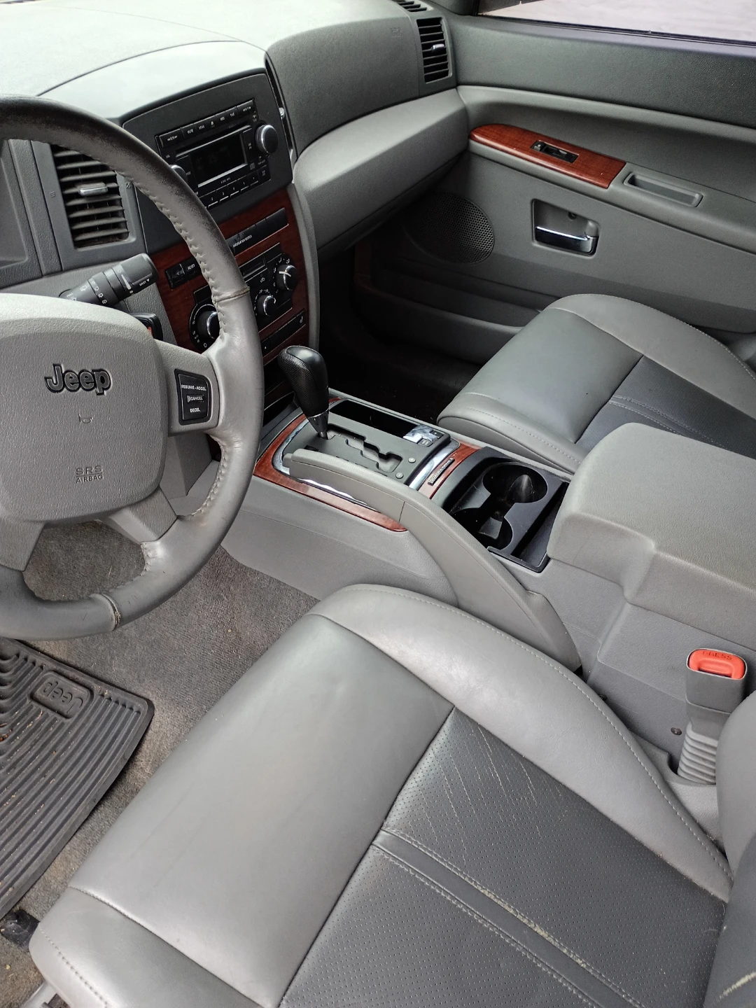 Jeep grand Cherokee - photo 4