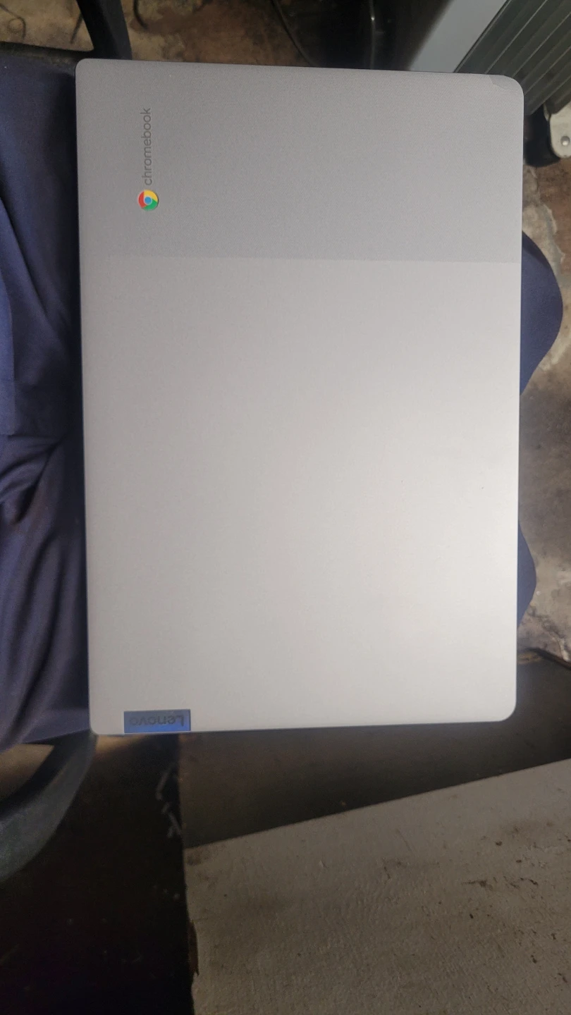 Lenovo Chromebook Laptop - photo 4