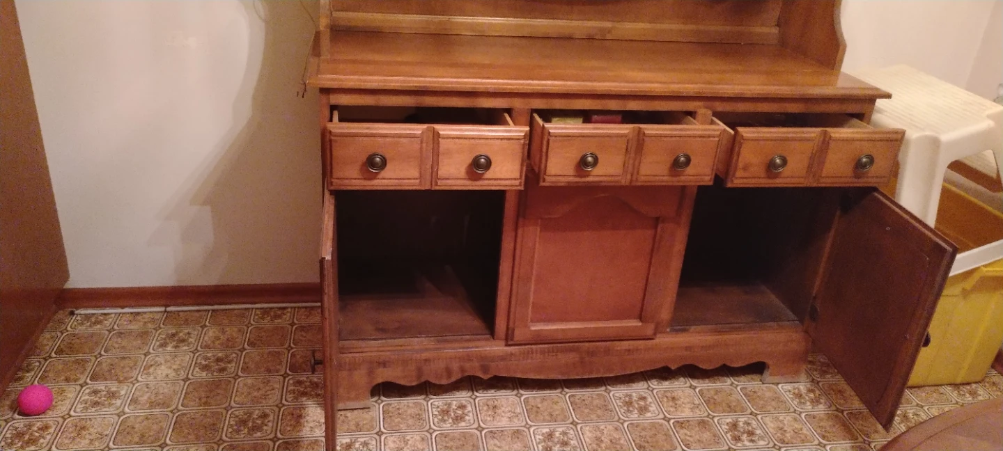 Solid Wood Hutch and Buffet - photo 3