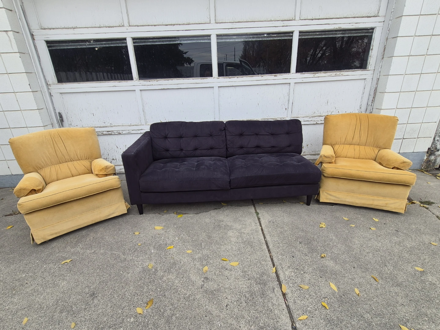 Dark Grey Sofa and Pair of Yellow Armchairs - photo 5