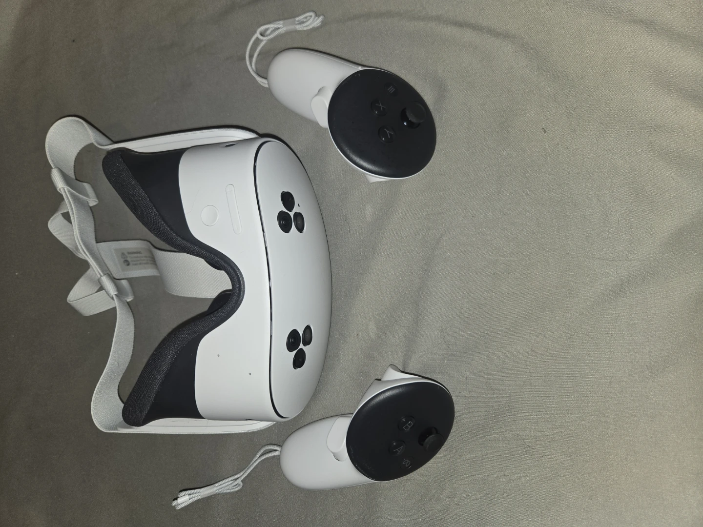 Meta Quest 3 VR Headset with Controllers