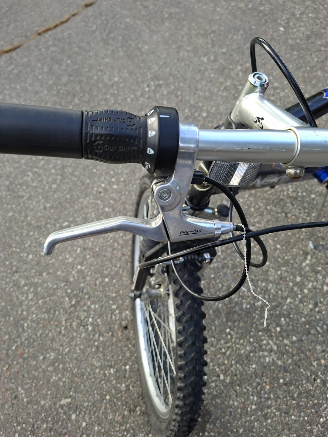 Next Ultra Terrain Shock Mountain Bike - photo 5
