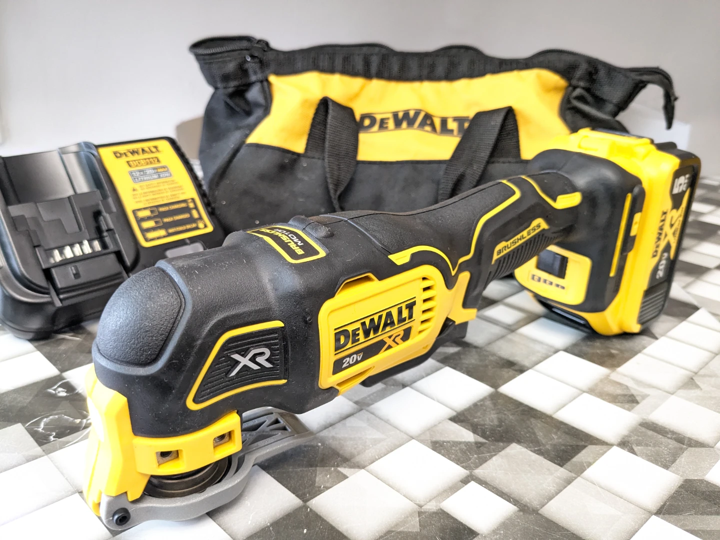 20V Max DeWalt XR 3-Speed Multi-tool Combo Kit