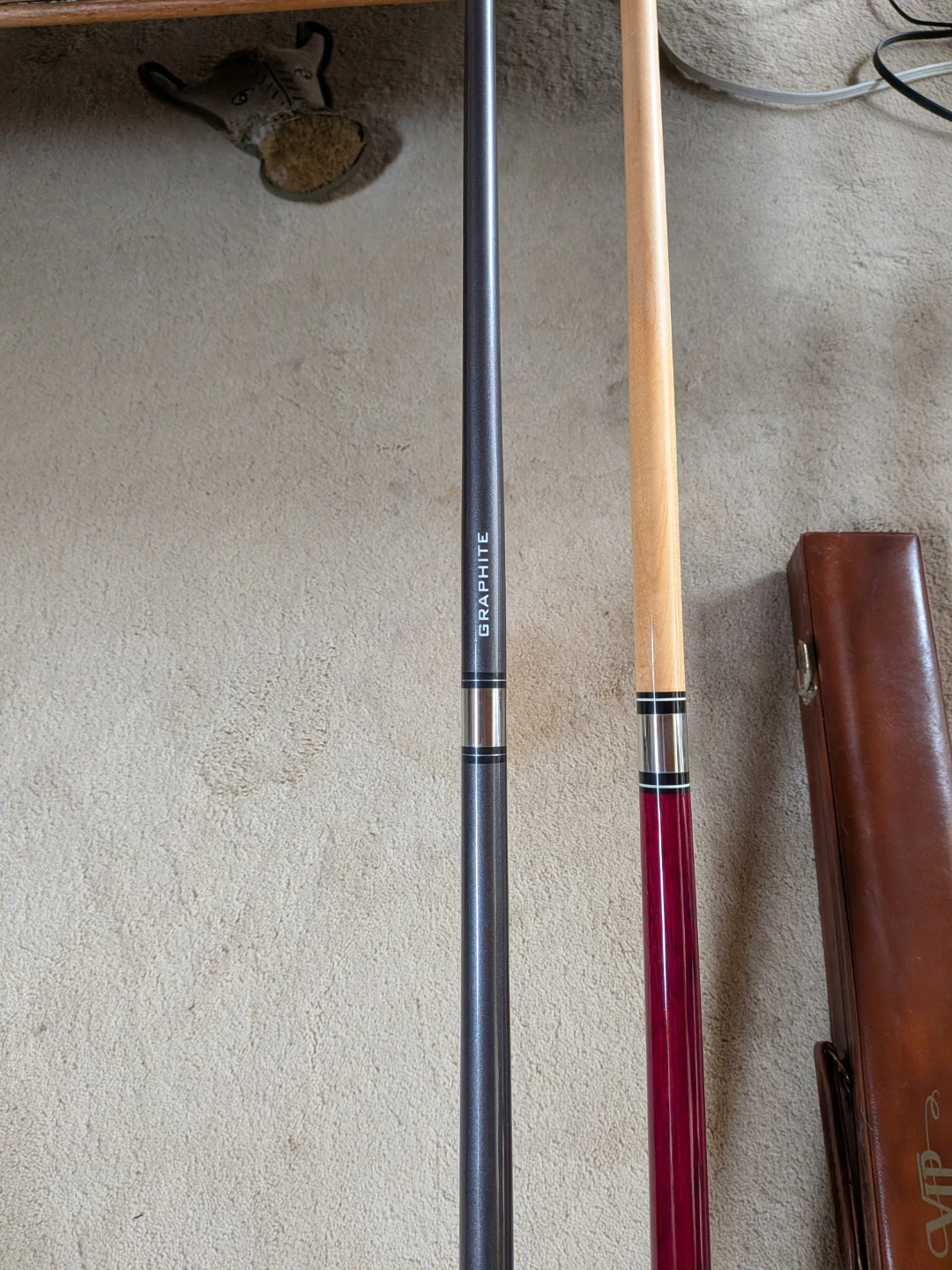 Minnesota Fats and Axiom Pool Cues with Case