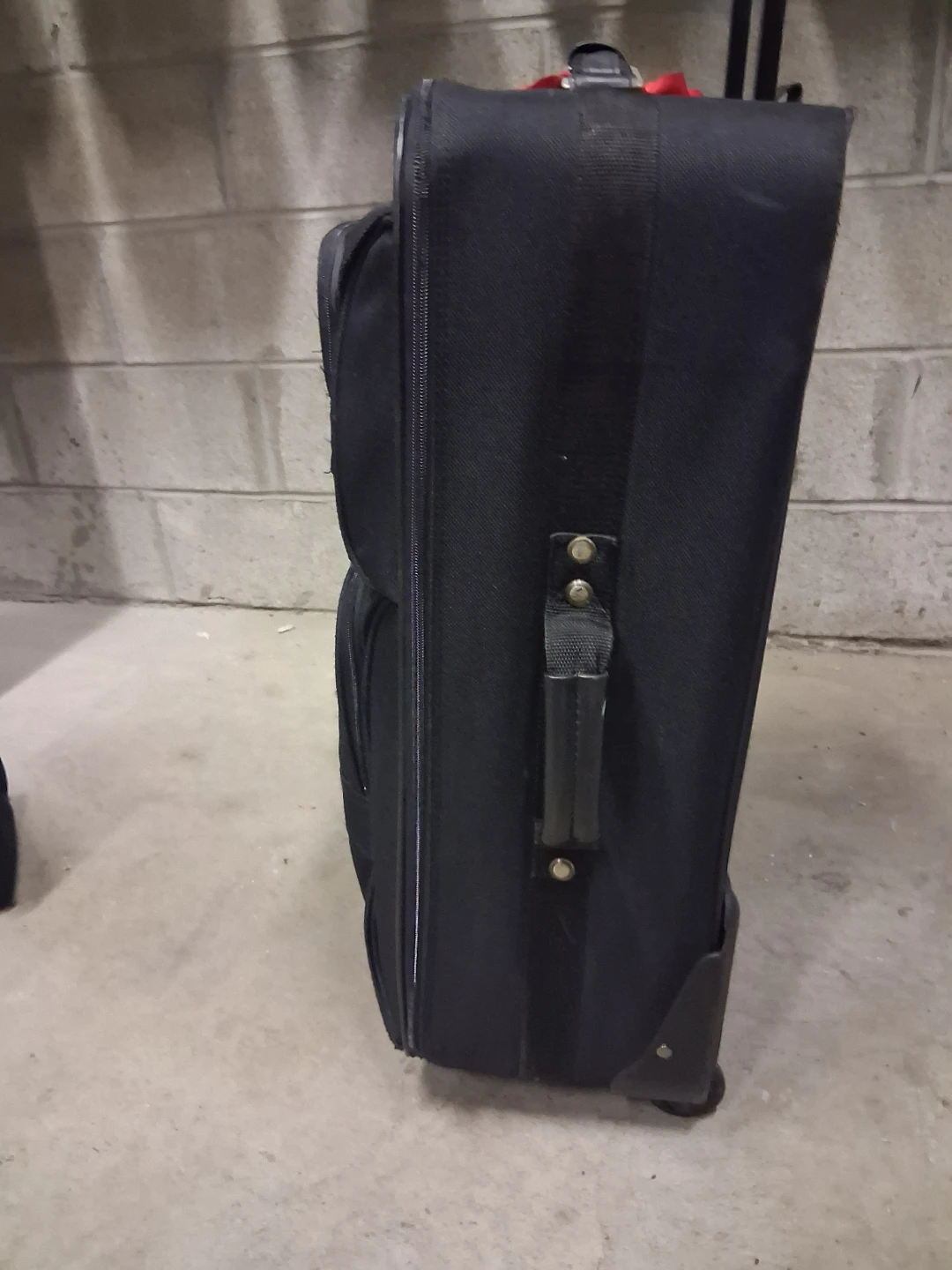 Samsonite Black Rolling Luggage - photo 3
