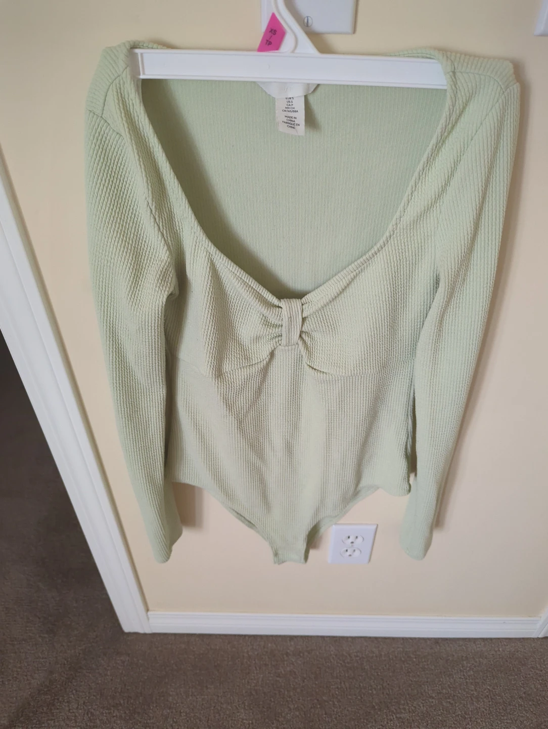 H&M Ribbed Long Sleeve Bodysuit - photo 2