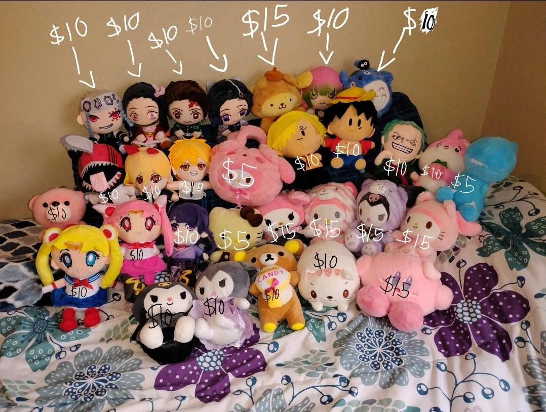 Plushies/ anime/ sanrio/ hello kitty
