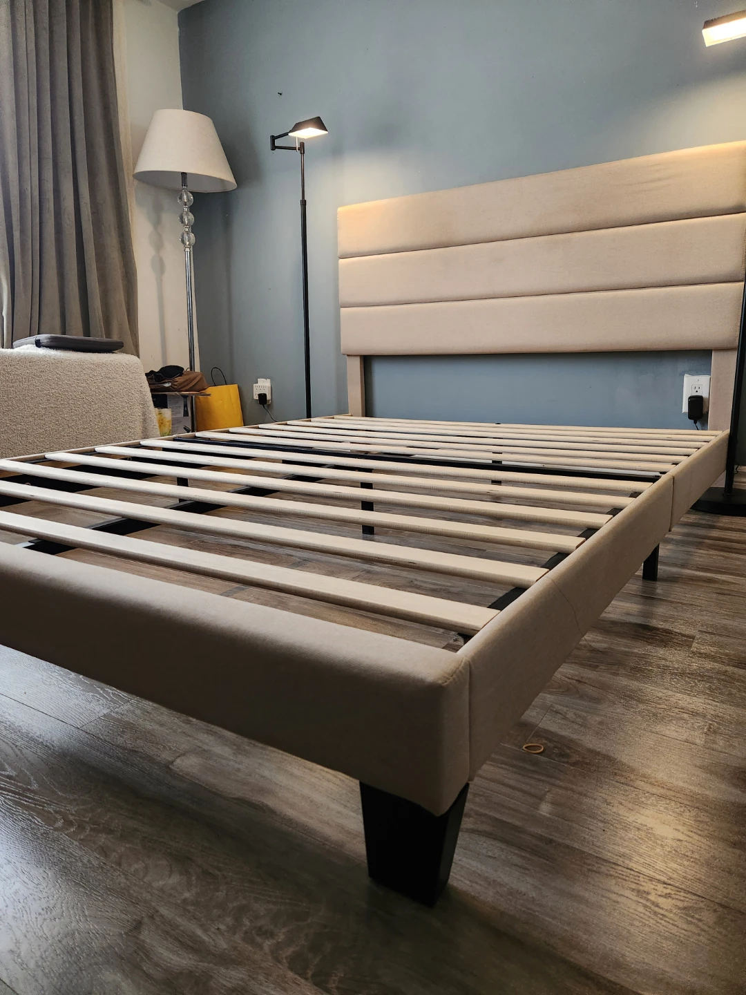 Upholstered Bed Frame  queen - photo 4