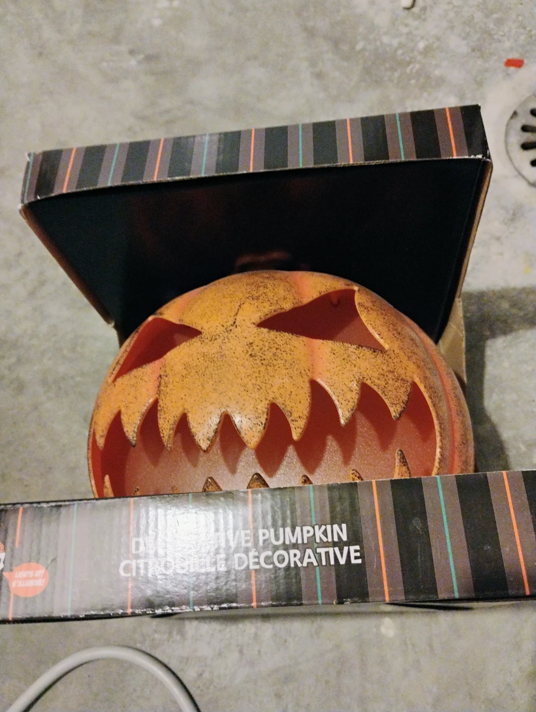 Light-Up Decorative Pumpkin - photo 2
