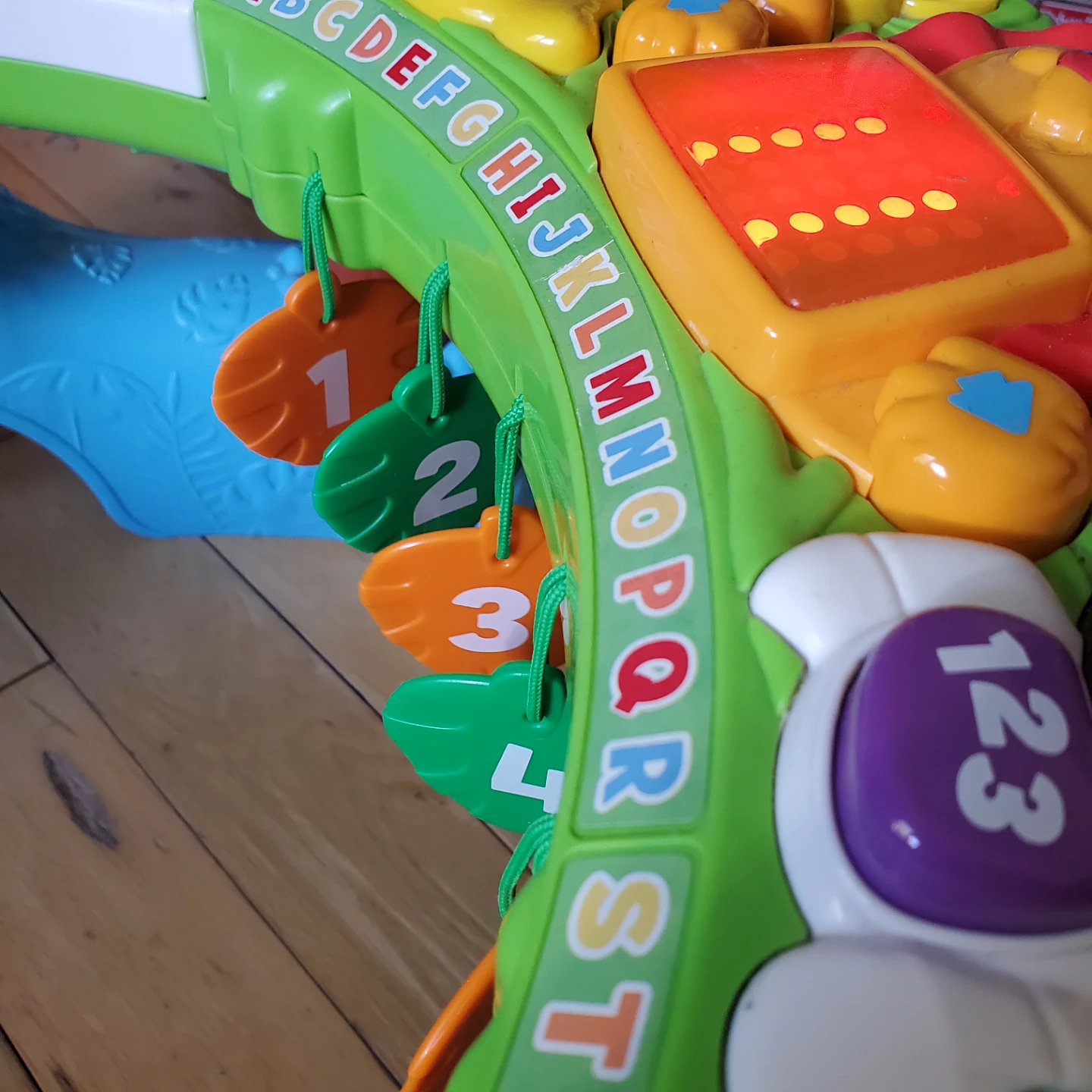 LeapFrog Safari Learning Station Activity Centre - photo 5