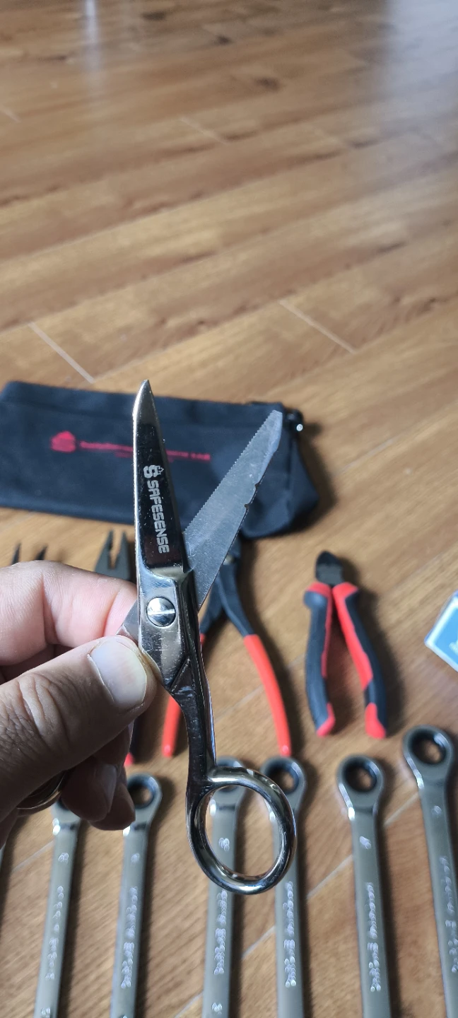 Premium Hand Tools + FREE SafeSense Tool Bag! - photo 3