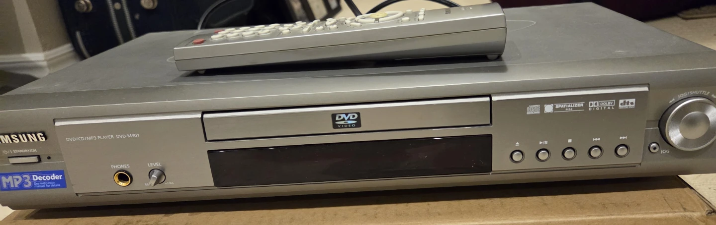 Samsung DVD-M301 DVD/CD/MP3 Player