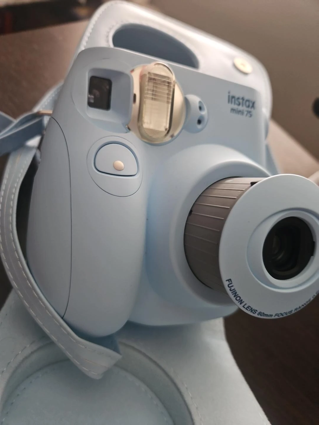 Fujifilm Instax Mini 7S Instant Camera – Light Blue with Case - photo 2