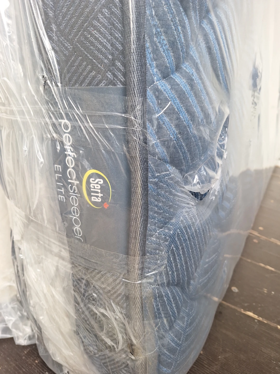 Queen mattresses - photo 2