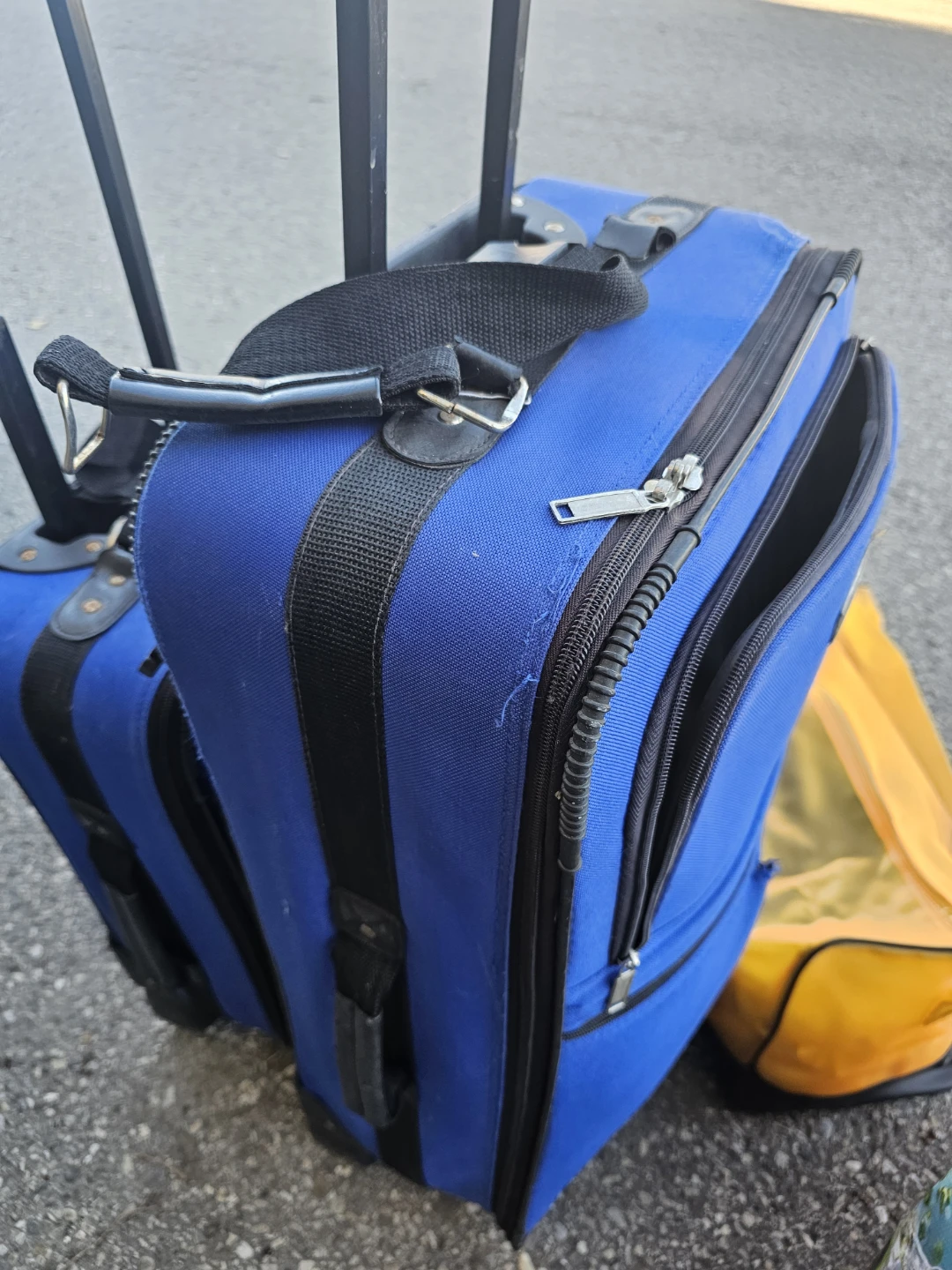 Blue Everlite Rolling Suitcase - photo 2