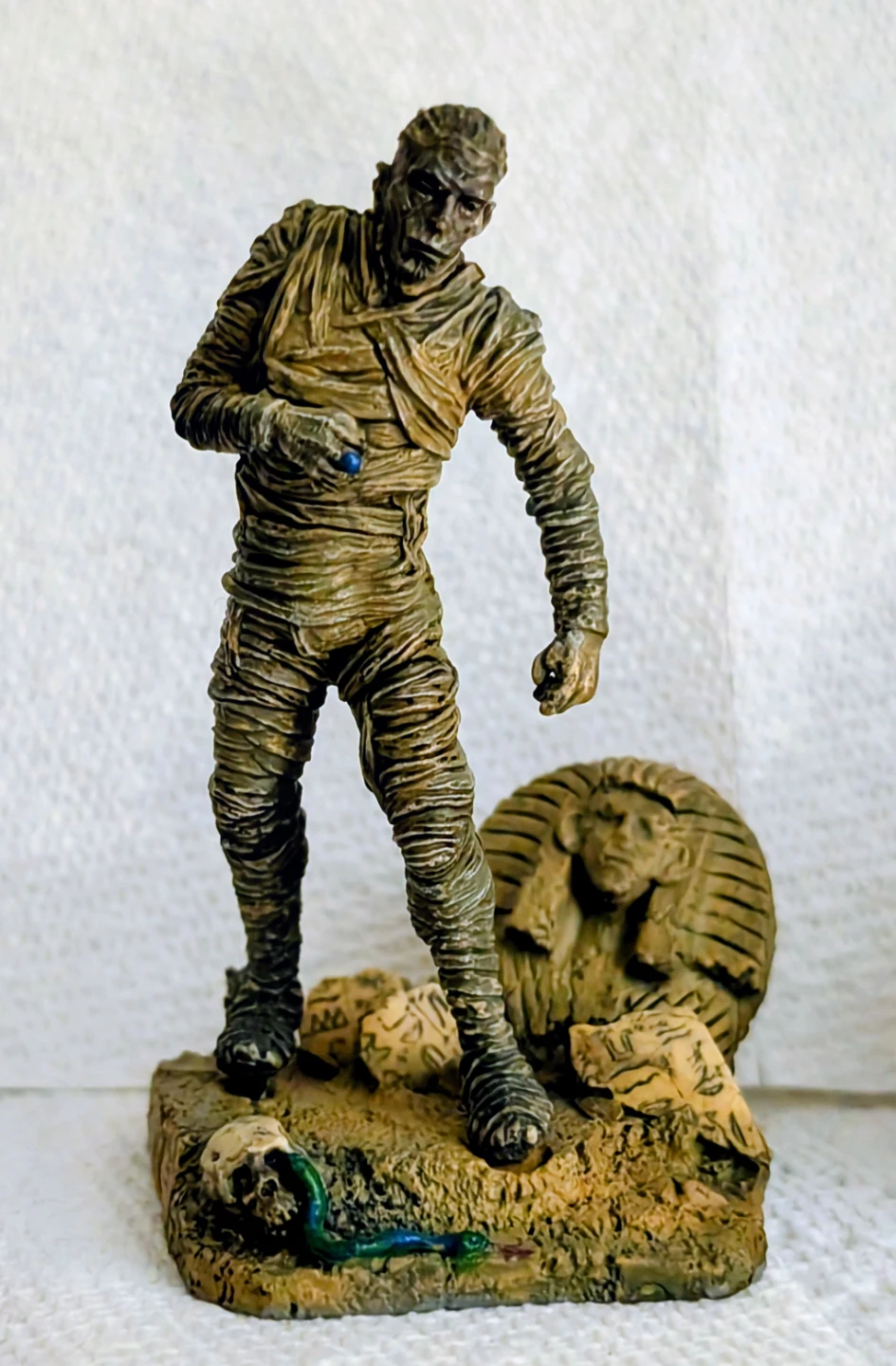Universal Classic Monster Figurines (Set of 5) - photo 4
