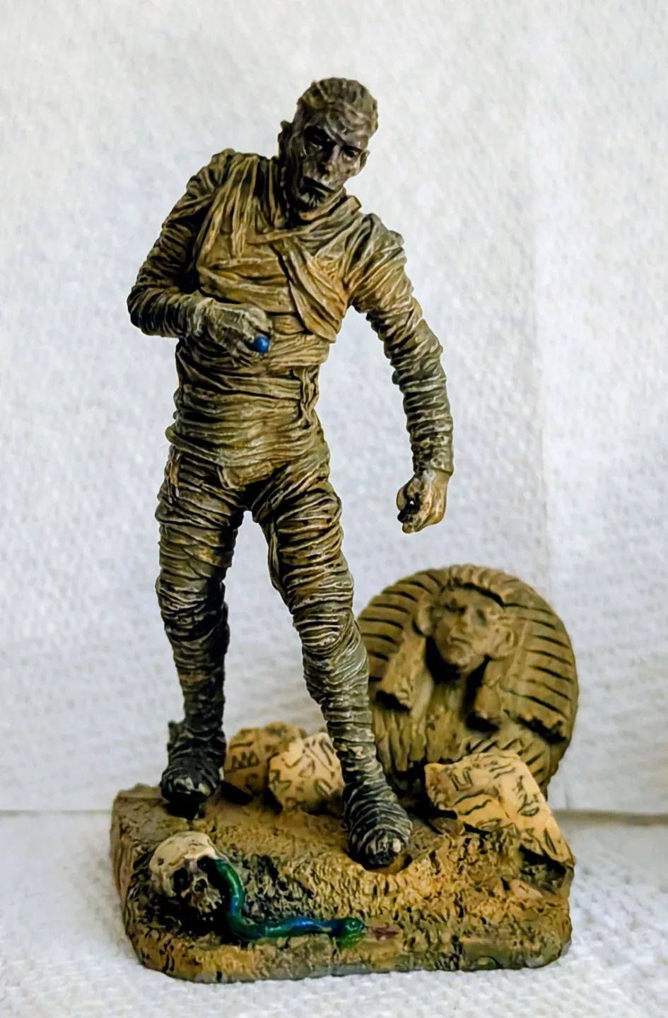Universal Classic Monster Figurines (Set of 5) - photo 4