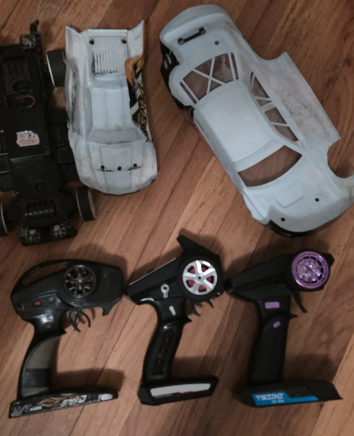 RC Cars and Remotes Collection parts only - photo 2