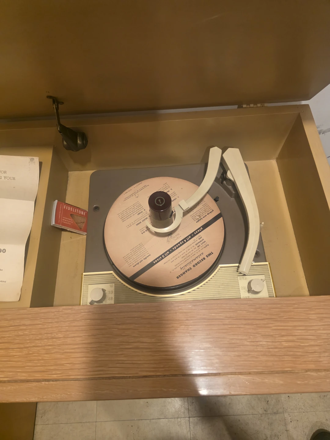 Vintage Mitchell Record Player Console - photo 3