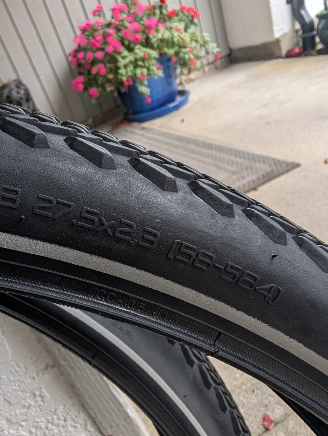 Specialized Pathfinder Sport Tires 27.5 x 2.3 - photo 2