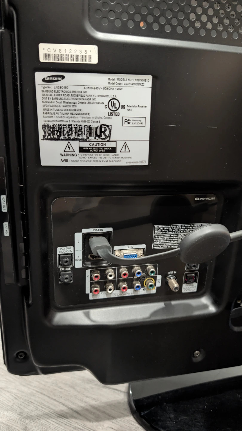 Samsung 32-inch LCD Television - photo 2