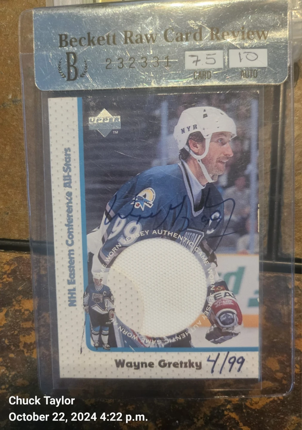 Wayne Gretzky Upper Deck Game-Worn Jersey Autograph Card