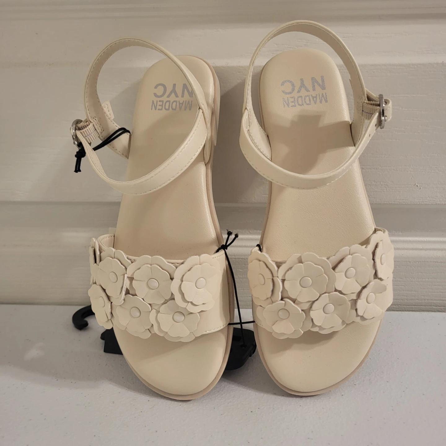 Girls Madden NYC Cream Floral Sandals - photo 3