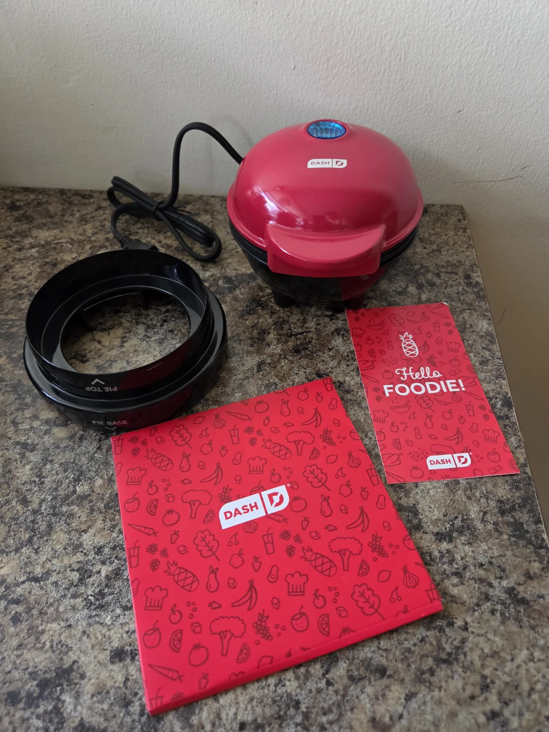 Dash Mini Pie Maker - photo 4