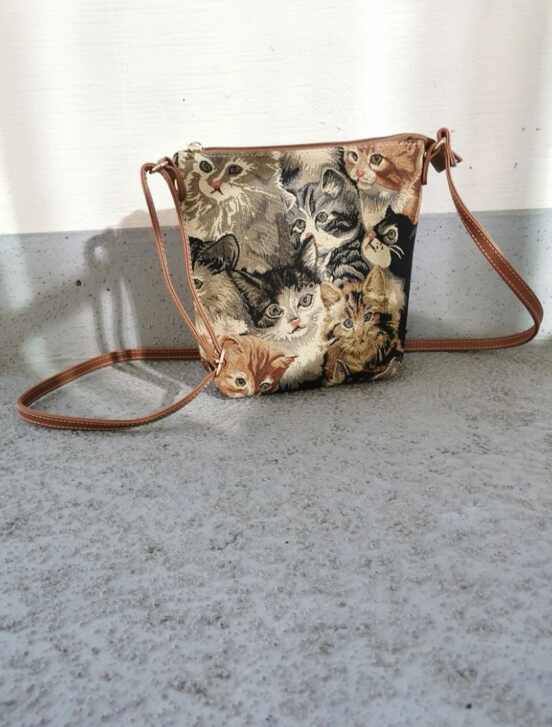 Signare Tapestry Cat Print Crossbody Bag Shoulder Purse - photo 2