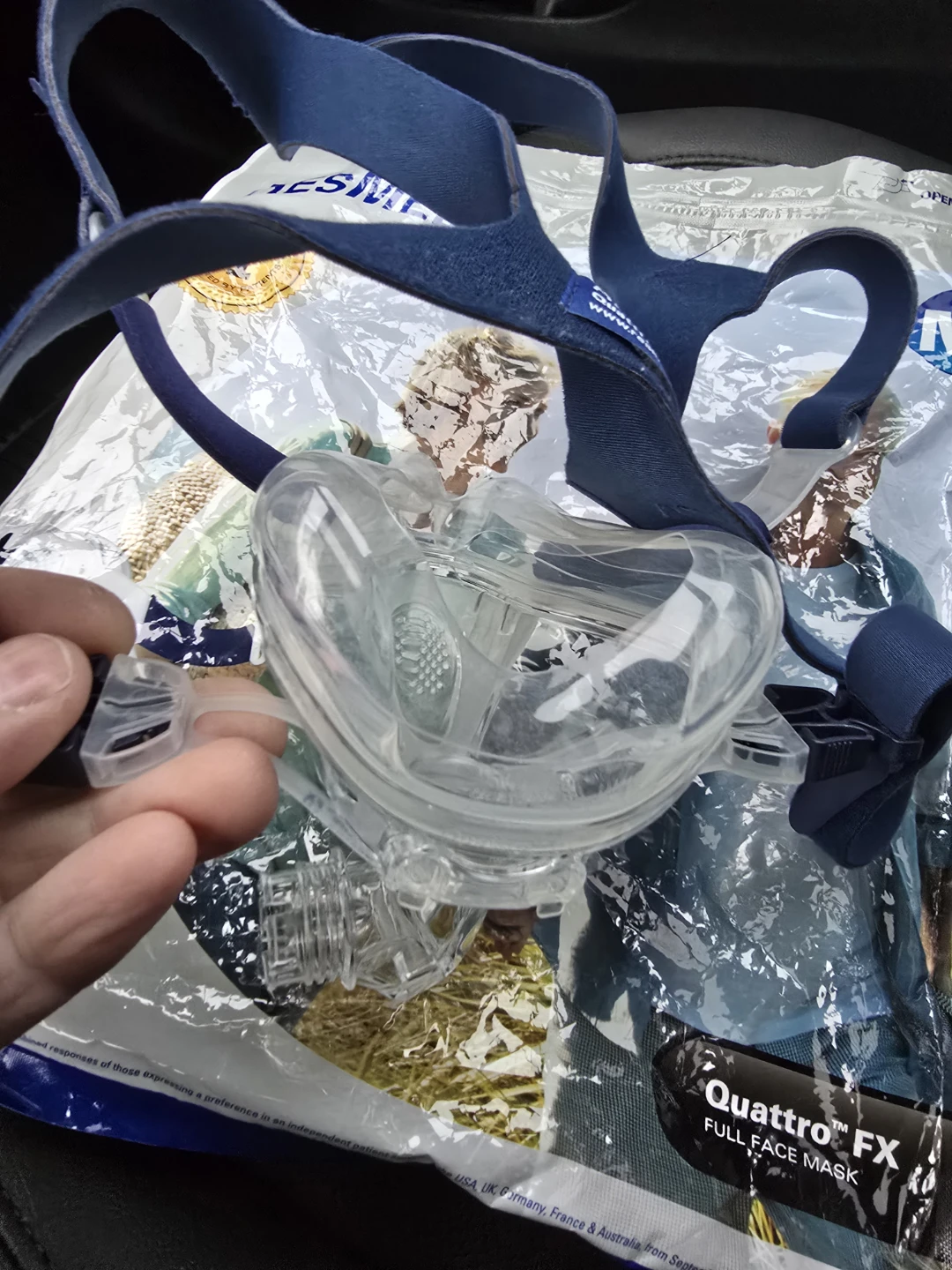 OPENED RESMED MEDIUM QUATTRO FX FULL FACE MEDIUM-SIZED - photo 2