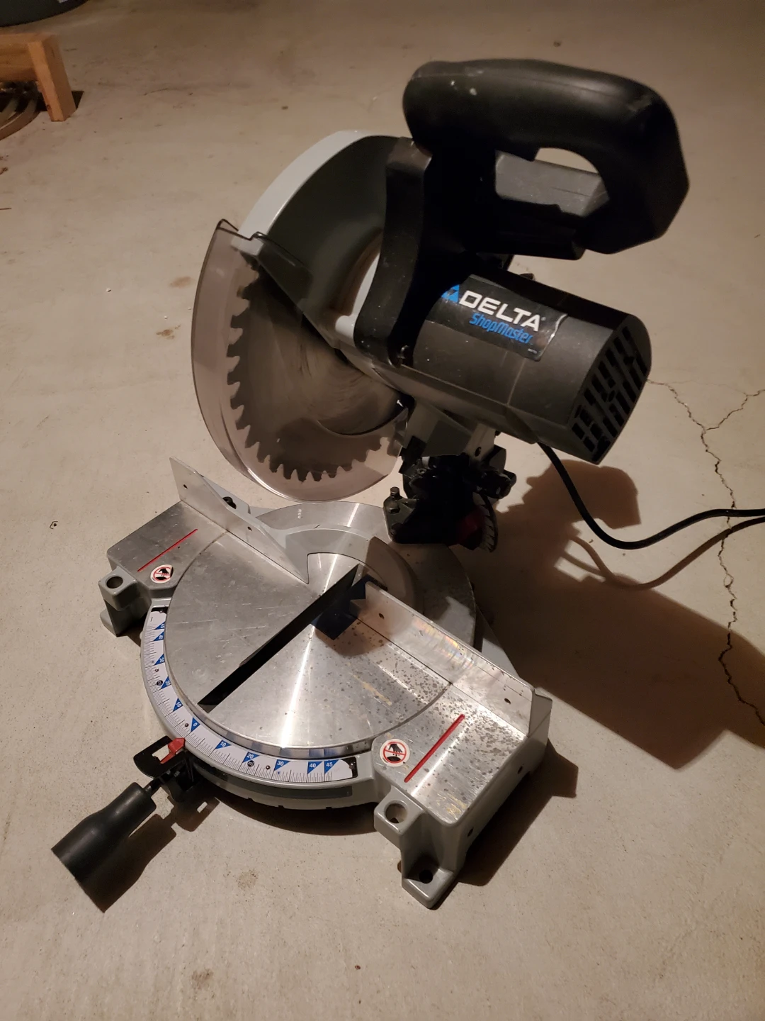 Delta Shopmaster Miter Saw - photo 4