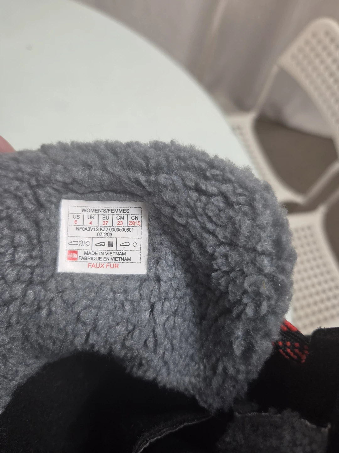 The North Face Women's Winter Boots Size 6 - photo 3