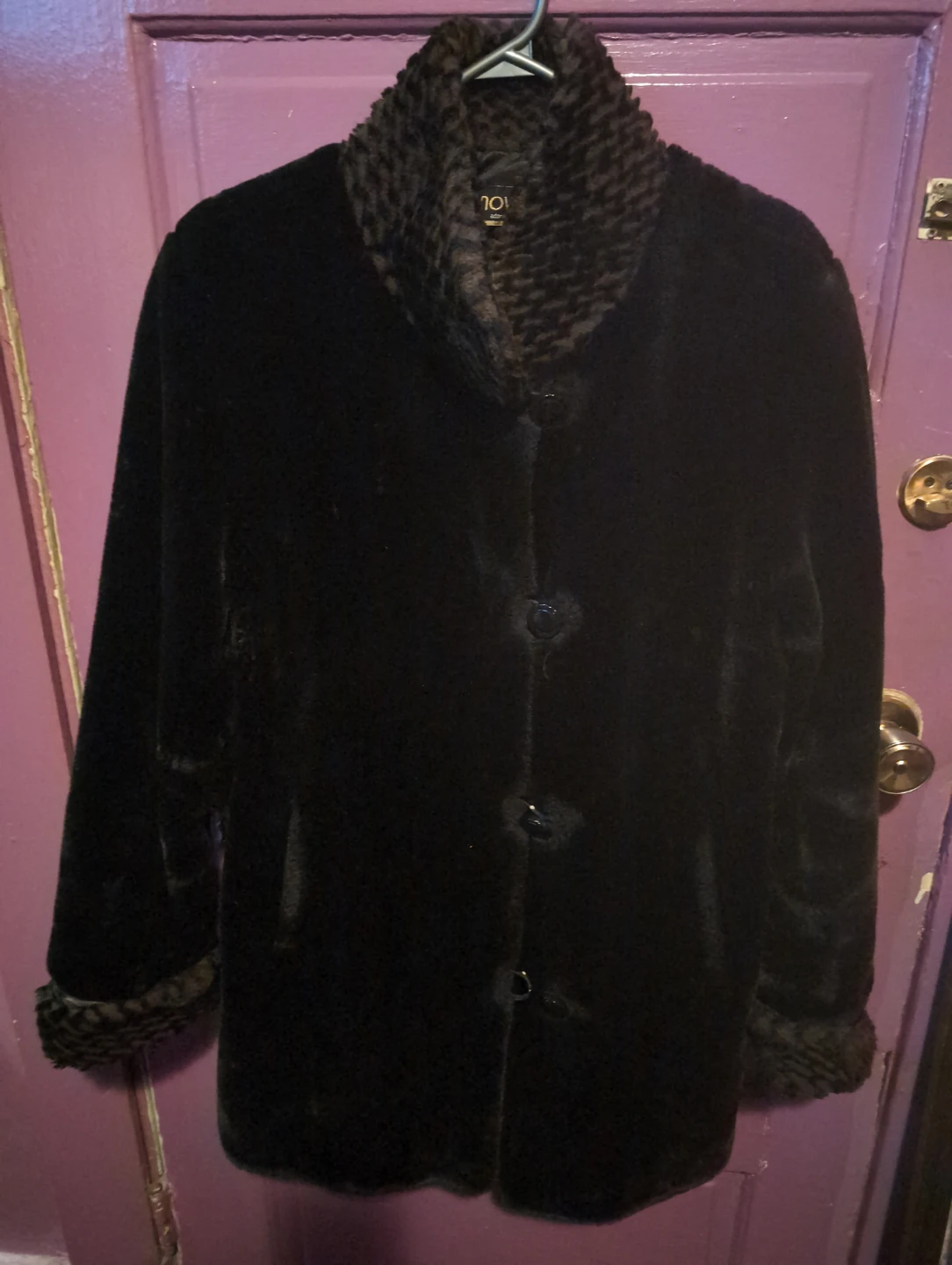 Novelti Adorable  Black Coat