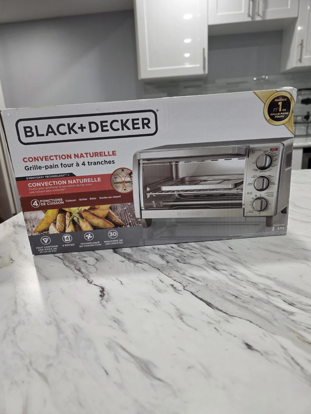 Black+Decker 4-Slice Convection Toaster Oven