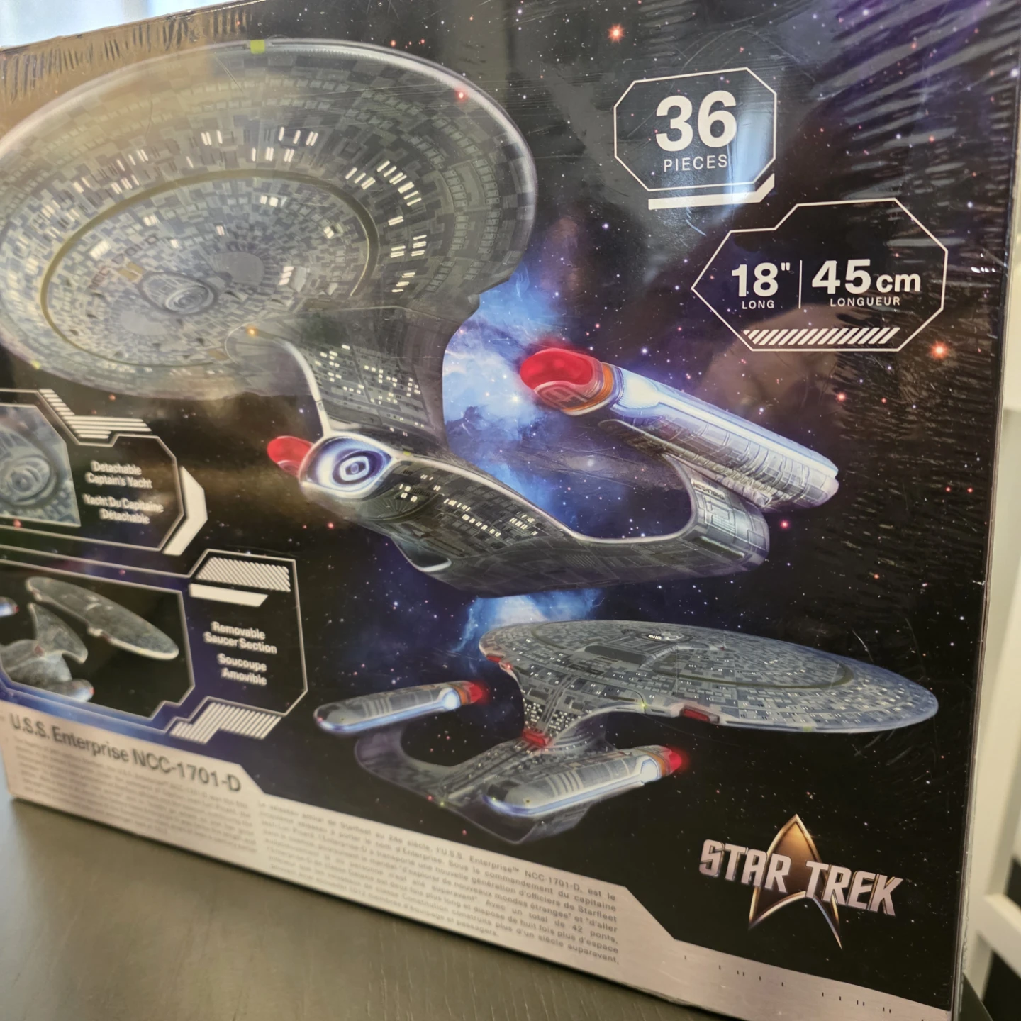 AMT Star Trek U.S.S. Enterprise NCC-1701-D Model Kit - photo 3