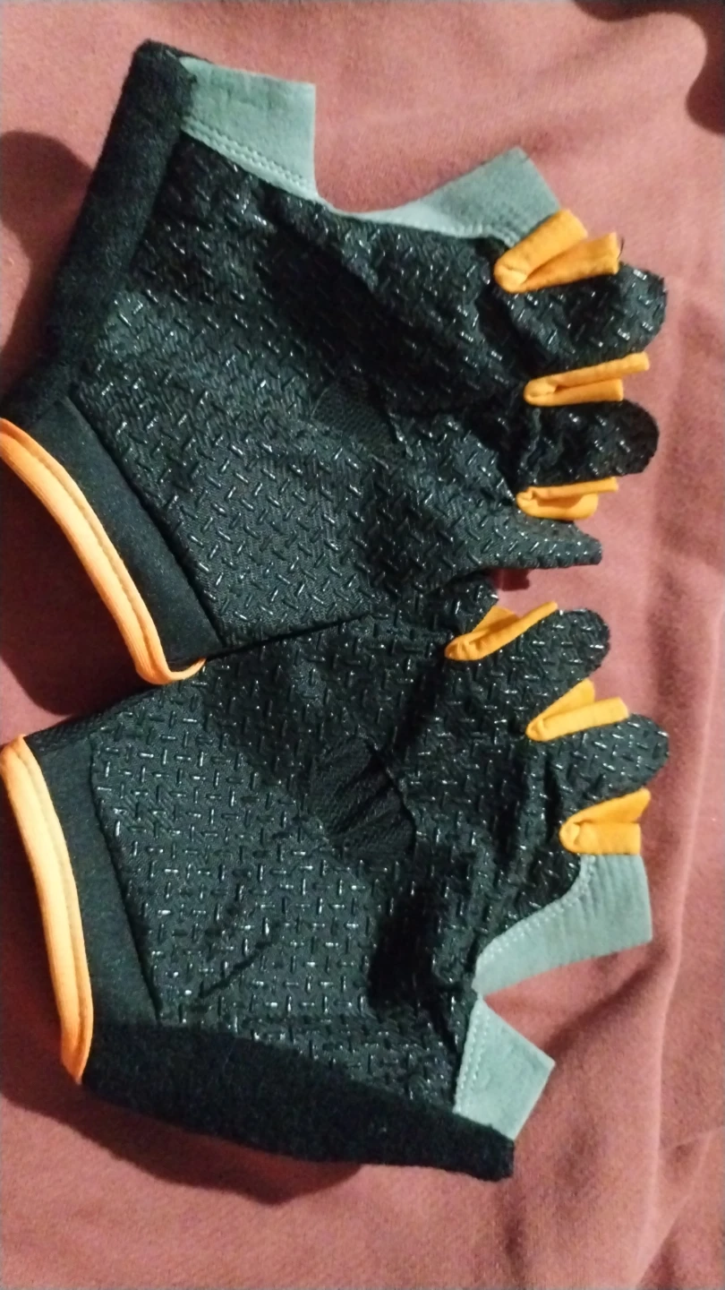 Fingerless Workout Gloves
