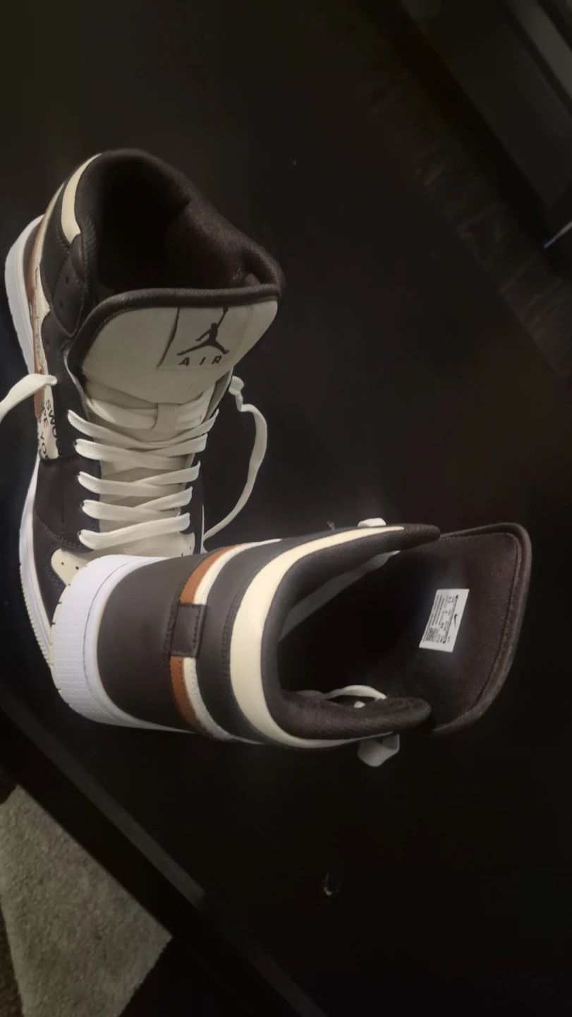 Nike Air Jordan High-Top Sneakers - photo 4