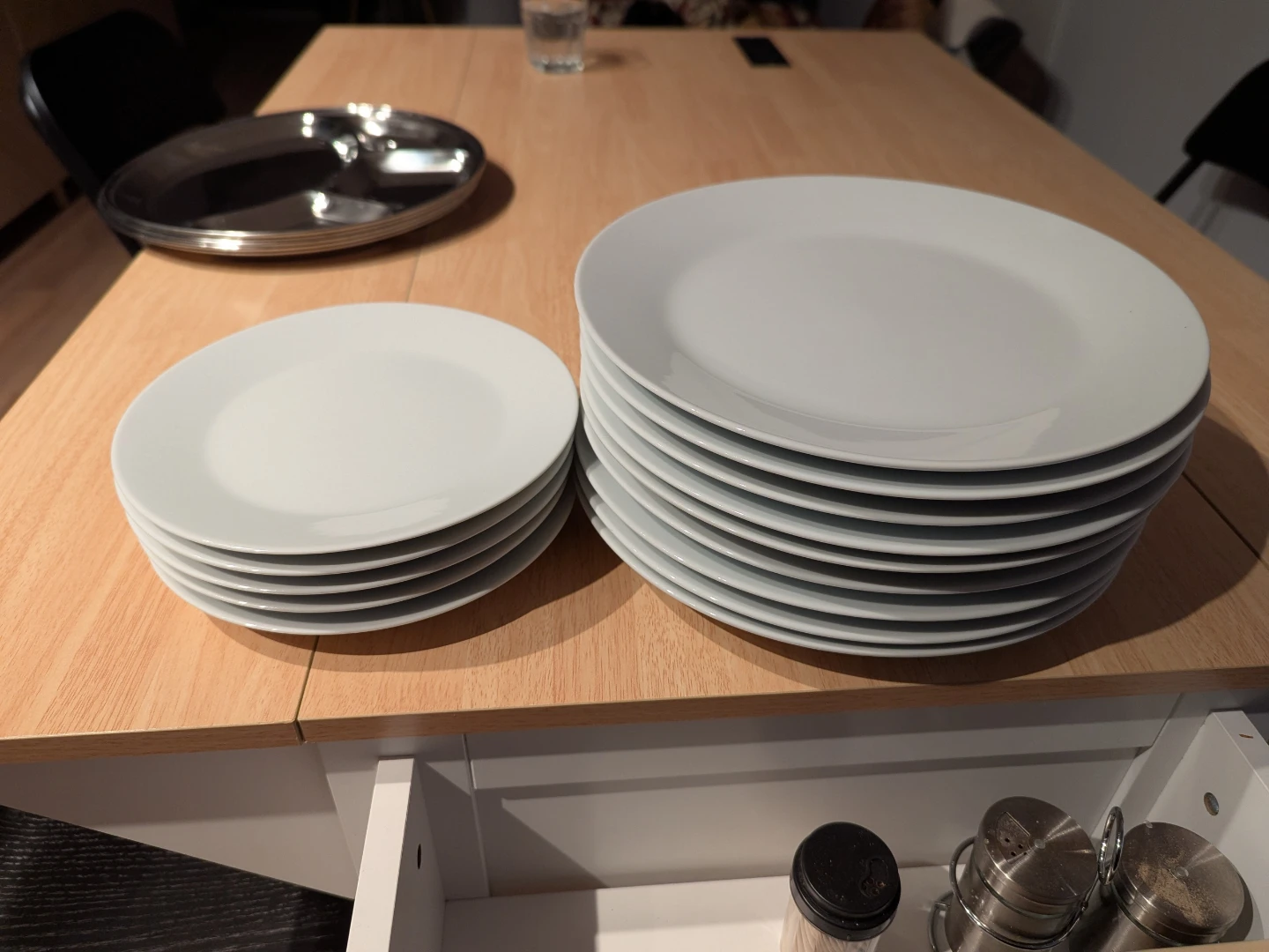 IKEA Fargklar Plate Set