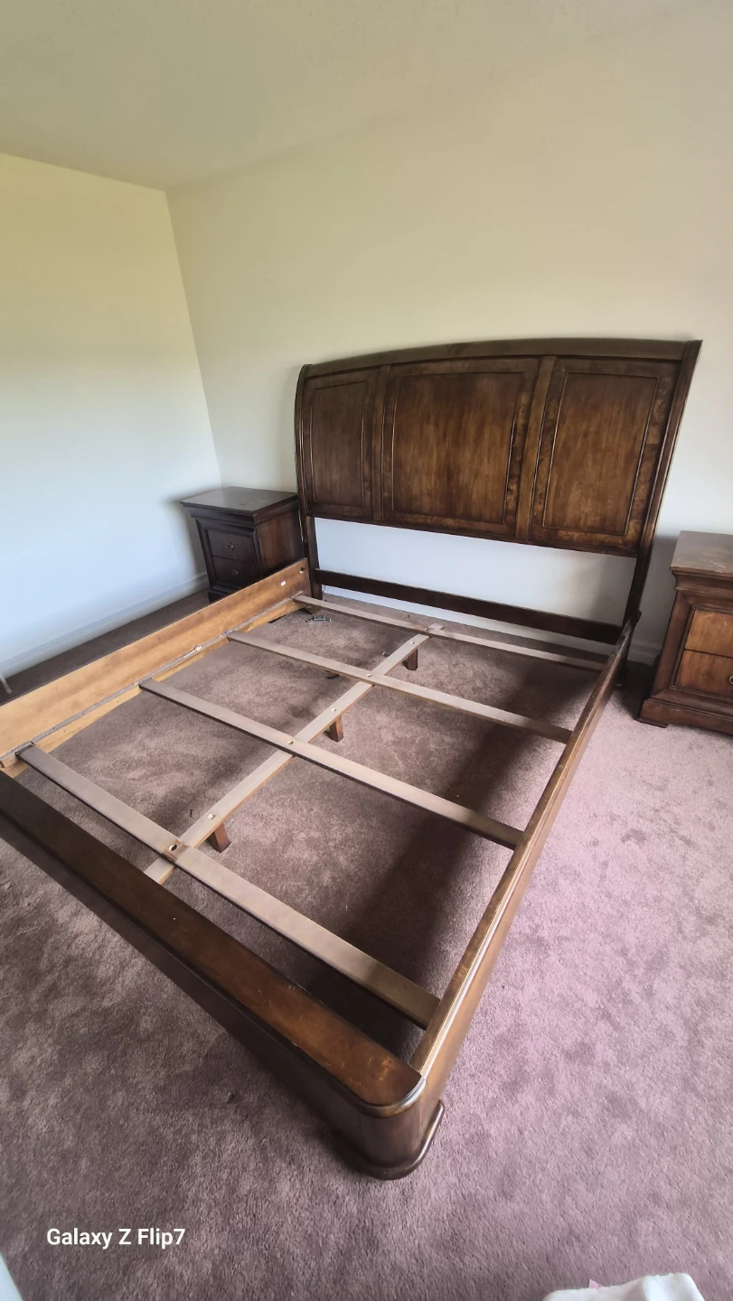 Dark Wood King Bed Frame with Two Nightstands - photo 3