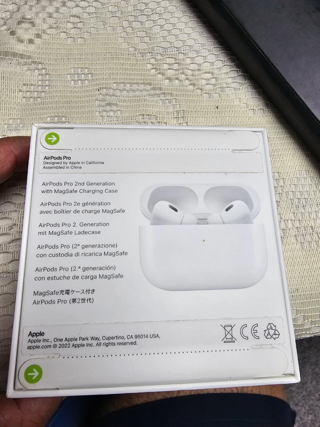 Apple AirPods Pro 2nd Generation with MagSafe Case - photo 2