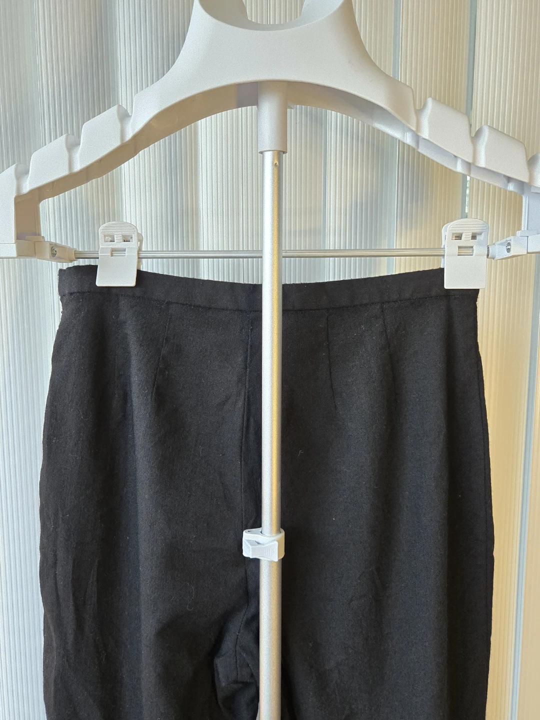 Vintage Jones & Co Black Wool Dress Trousers - Size 8 - photo 4