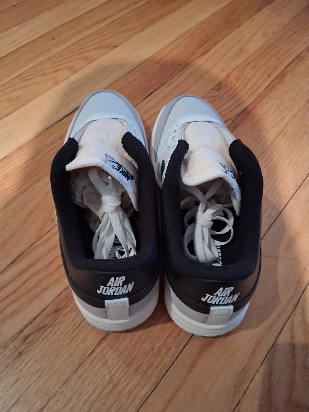 Nike Air Jordan Sneakers - photo 3