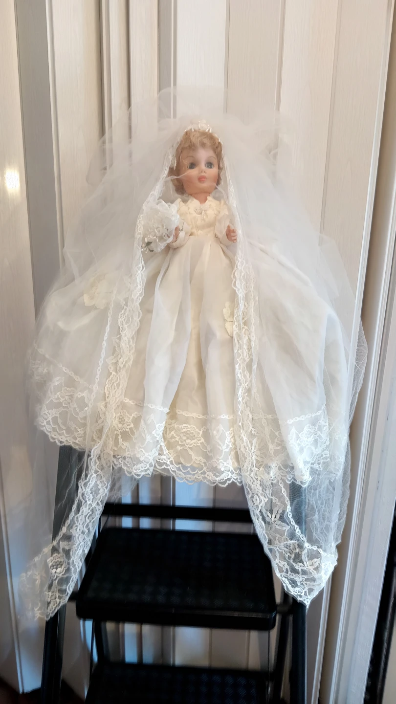 Vintage 1950- 60s, 20" Wedding Doll with blinking eyes