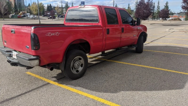 2007 Big Red Ford F-350 Super Duty 4x4 Truck - photo 3