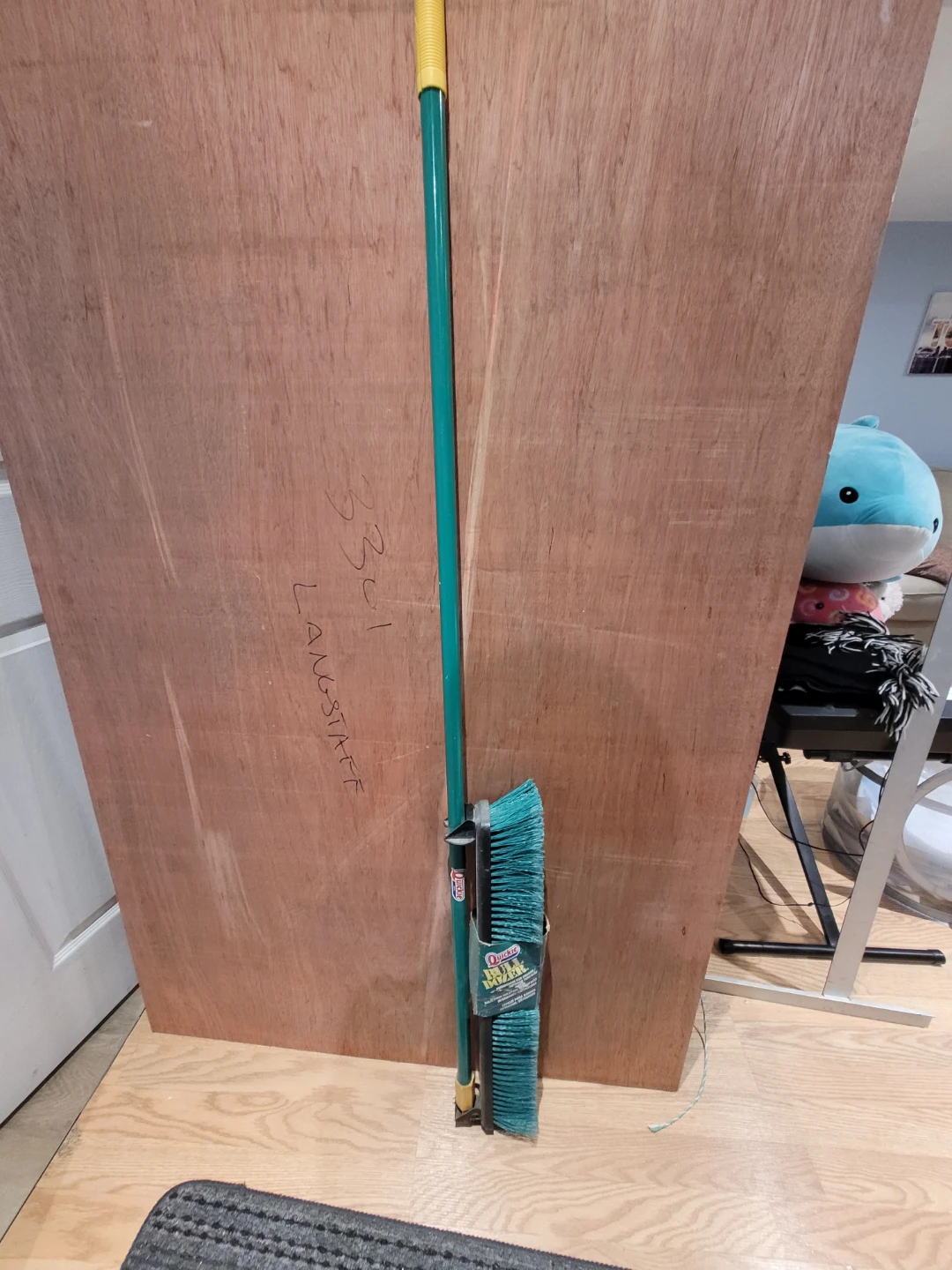Quickie Bull Dozer Push Broom