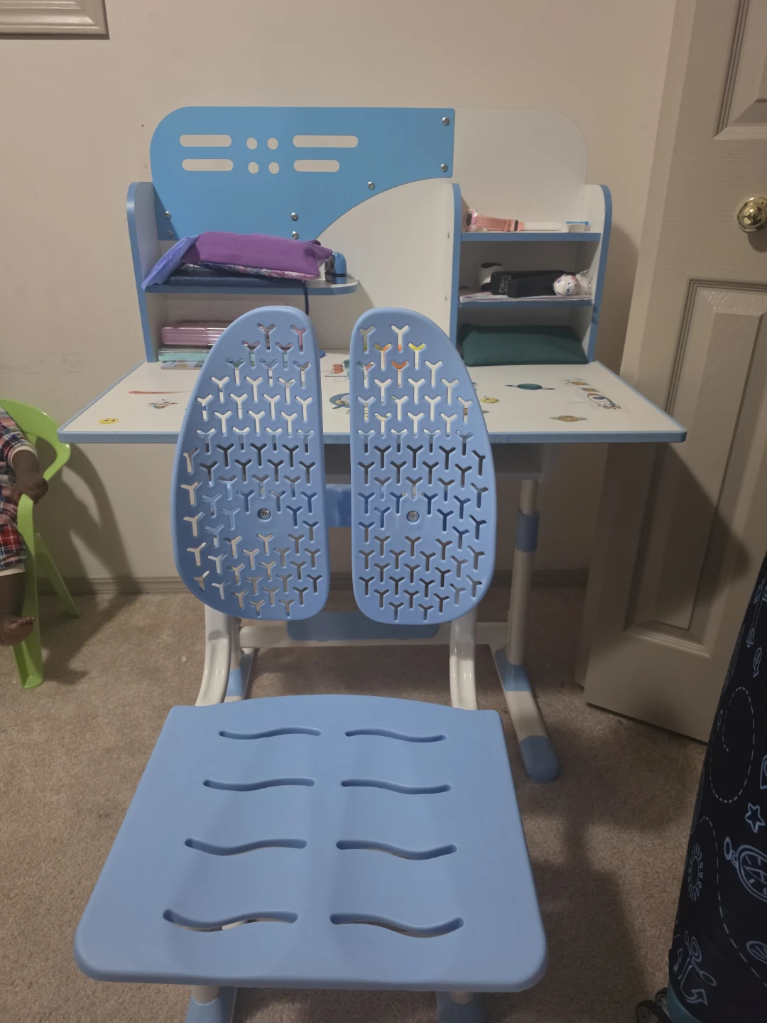Kids Space Theme Study Desk and Chair - photo 3