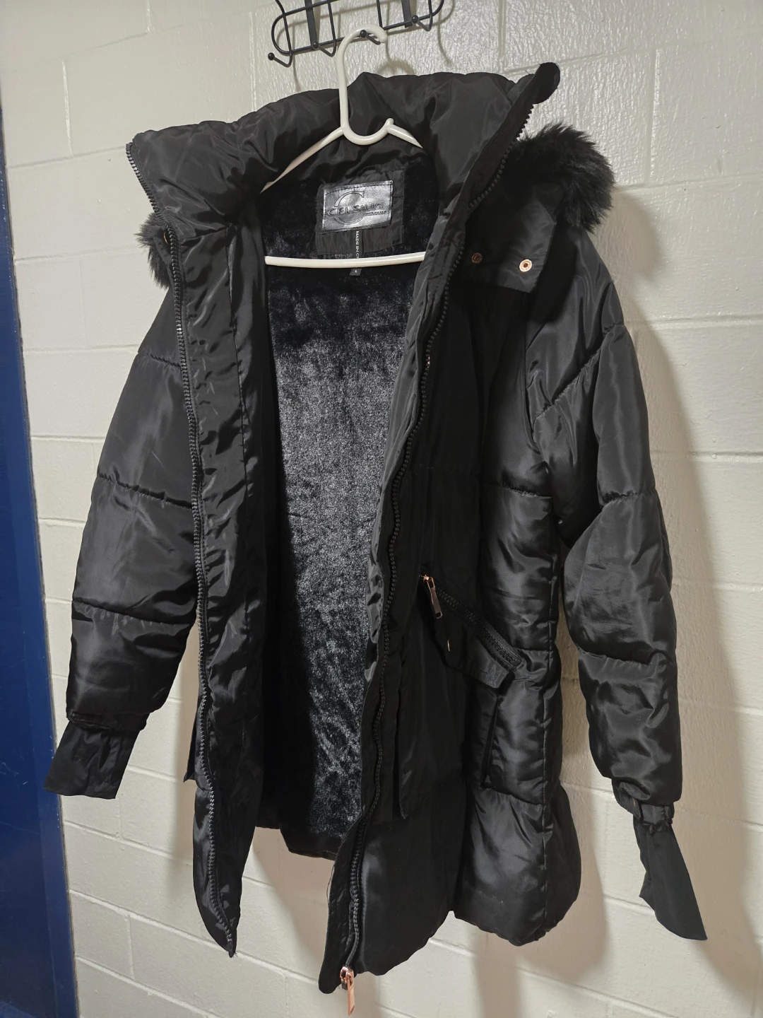 Celsius Black Winter Puffer Jacket Faux Fur Hood Size Large - photo 3