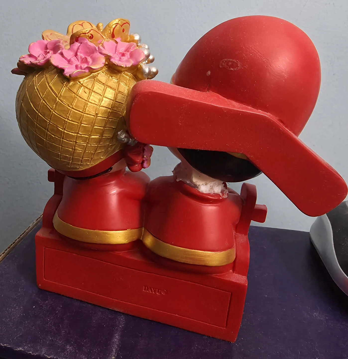 Chinese Wedding Couple Figurine - photo 3