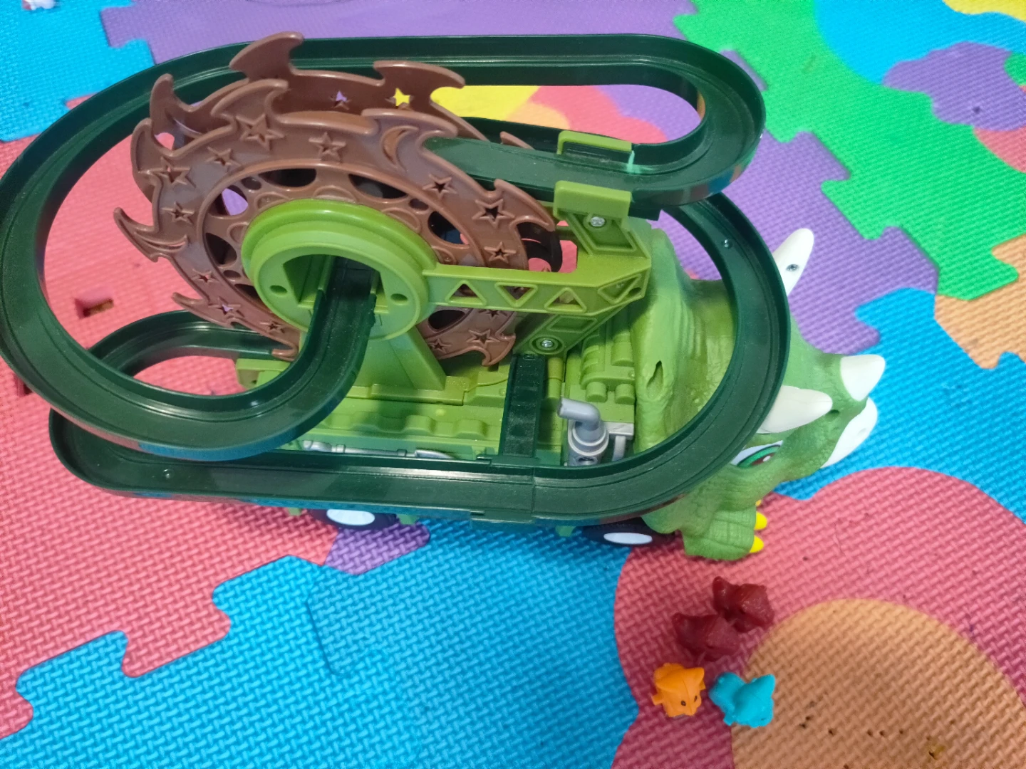 Dinosaur Car Track Playset - photo 3